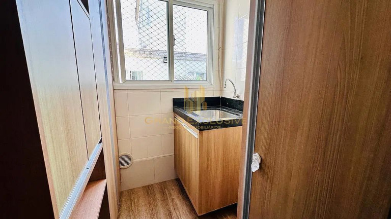 Apartamento com 2 Quartos à Venda, 68 m² em Municípios - Balneário Camboriú