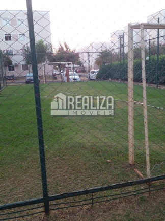 Apartamento com 2 Quartos à Venda, 48 m² em Conjunto Guanabara - Uberaba