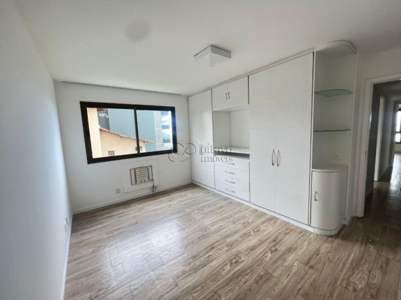 Imagem Apartamento com 3 Quartos à Venda, 170 m² em Cavaleiros - Macaé