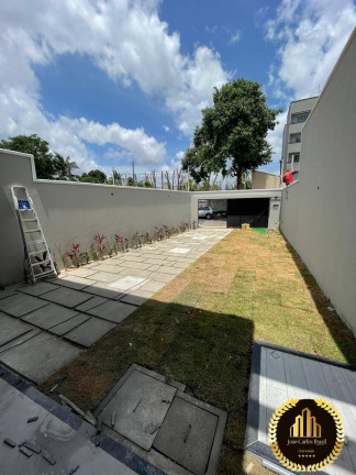 Imagem Casa com 4 Quartos à Venda,  em Centro - Eusébio
