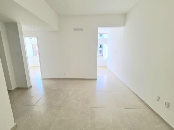 Imagem Apartamento com 2 Quartos à Venda, 60 m² em Copacabana - Rio De Janeiro Imagem Apartamento com 2 Quartos à Venda, 60 m² em Copacabana - Rio De Janeiro