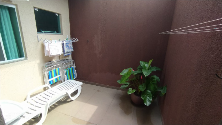 Imagem Casa com 2 Quartos para Temporada, 70 m² em Balneário Mariluz - Itapoá Imagem Casa com 2 Quartos para Temporada, 70 m² em Balneário Mariluz - Itapoá