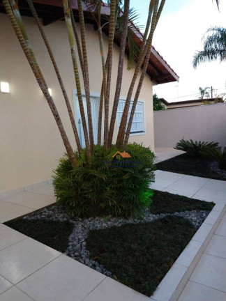 Imagem Casa com 3 Quartos à Venda, 145 m² em Balneário Flórida - Praia Grande Imagem Casa com 3 Quartos à Venda, 145 m² em Balneário Flórida - Praia Grande