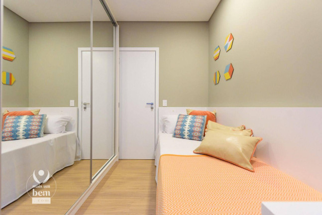 Imagem Apartamento com 3 Quartos à Venda, 77 m² em Mercês - Curitiba