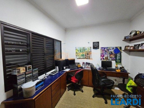 Imagem Sobrado com 4 Quartos à Venda, 389 m² em Vila Bastos - Santo André Imagem Sobrado com 4 Quartos à Venda, 389 m² em Vila Bastos - Santo André