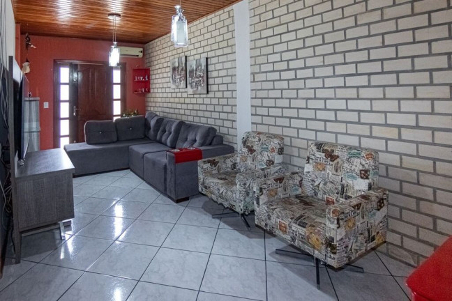 Imagem Casa com 2 Quartos à Venda, 94 m² em Rubem Berta - Porto Alegre