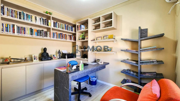 Imagem Casa com 3 Quartos à Venda, 200 m² em Centro - Guaramirim Imagem Casa com 3 Quartos à Venda, 200 m² em Centro - Guaramirim