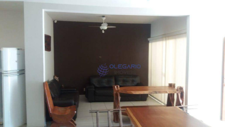 Imagem Casa com 4 Quartos à Venda, 120 m² em Praia De Armação Do Itapocorói - Penha Imagem Casa com 4 Quartos à Venda, 120 m² em Praia De Armação Do Itapocorói - Penha