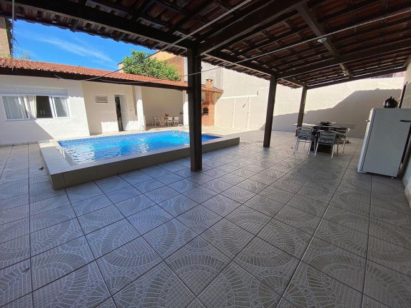 Imagem Casa com 3 Quartos à Venda, 205 m² em Itapebussu - Guarapari Imagem Casa com 3 Quartos à Venda, 205 m² em Itapebussu - Guarapari