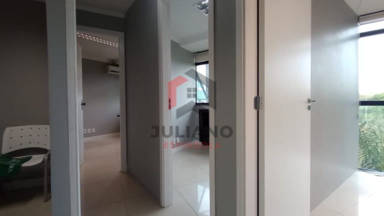 Imagem Sala Comercial à Venda, 67 m² em Moinhos De Vento - Porto Alegre Imagem Sala Comercial à Venda, 67 m² em Moinhos De Vento - Porto Alegre