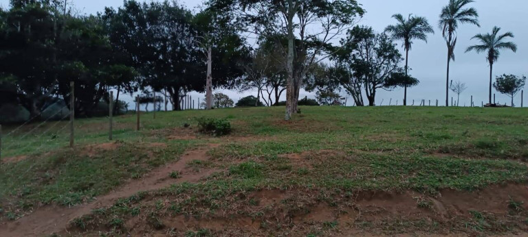 Imagem Terreno à Venda, 1.100 m² em Guarapari