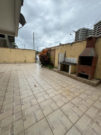 Imagem Casa com 2 Quartos à Venda, 253 m² em Mirim - Praia Grande