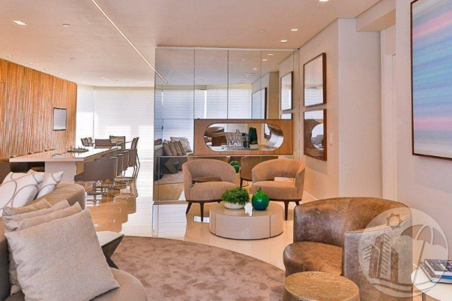 Imagem Apartamento com 4 Quartos à Venda, 254 m² em Centro - Balneário Camboriú