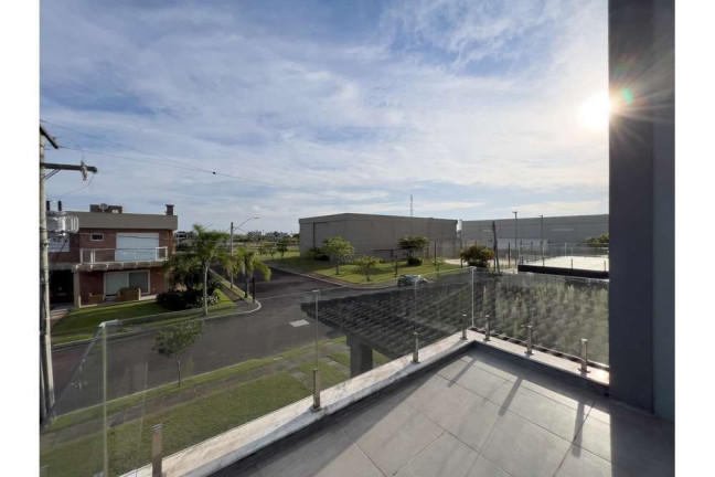 Imagem Casa com 4 Quartos à Venda, 267 m² em Centro - Xangri-lá