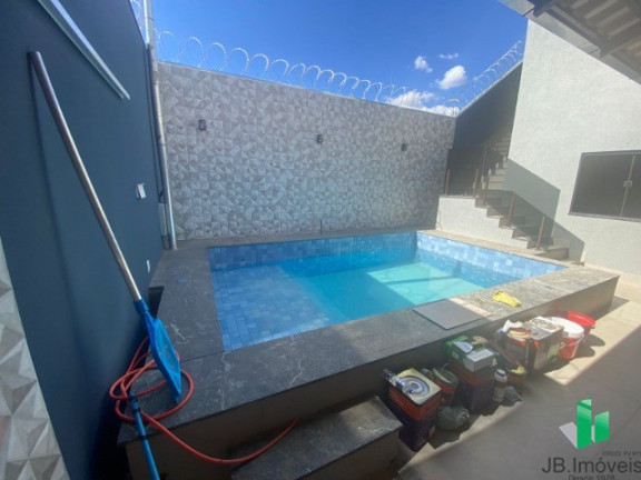 Imagem Casa com 3 Quartos à Venda, 240 m² em Bosque Das Palmeiras - Montes Claros