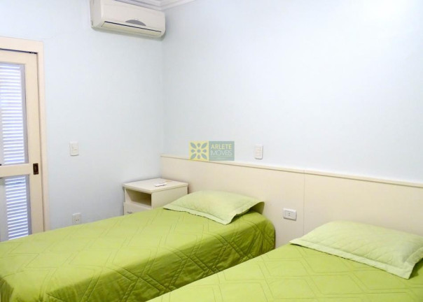 Imagem Apartamento com 2 Quartos para Alugar ou Temporada, 70 m² em Centro - Bombinhas