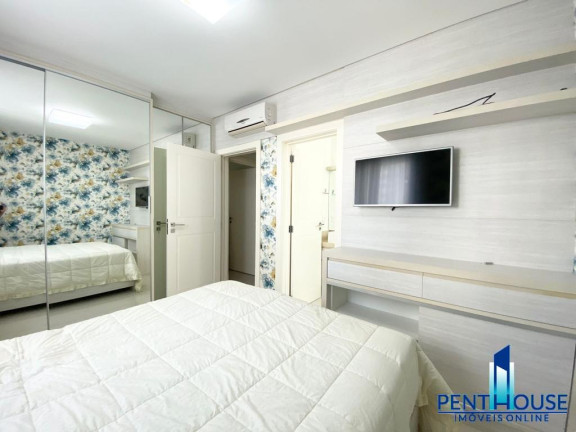 Imagem Apartamento com 3 Quartos à Venda, 133 m² em Centro - Balneário Camboriú Imagem Apartamento com 3 Quartos à Venda, 133 m² em Centro - Balneário Camboriú