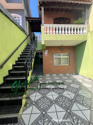 Sobrado com 4 Quartos à Venda,  em Parque Das Paineiras - São Paulo