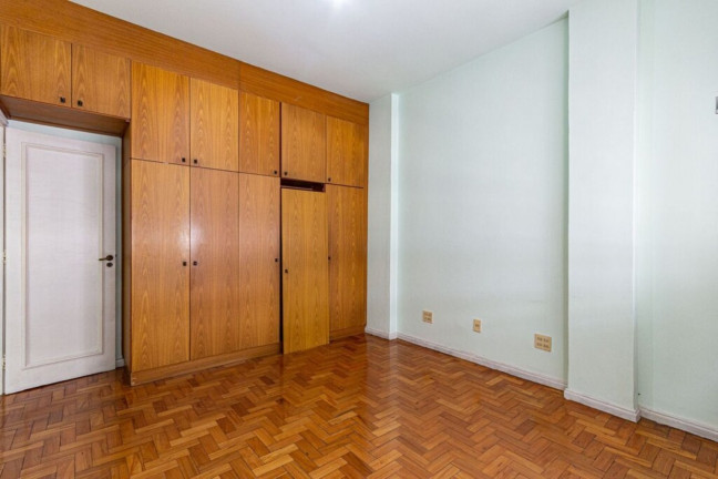 Imagem Imóvel com 3 Quartos à Venda, 126 m² em Copacabana - Rio De Janeiro Imagem Imóvel com 3 Quartos à Venda, 126 m² em Copacabana - Rio De Janeiro