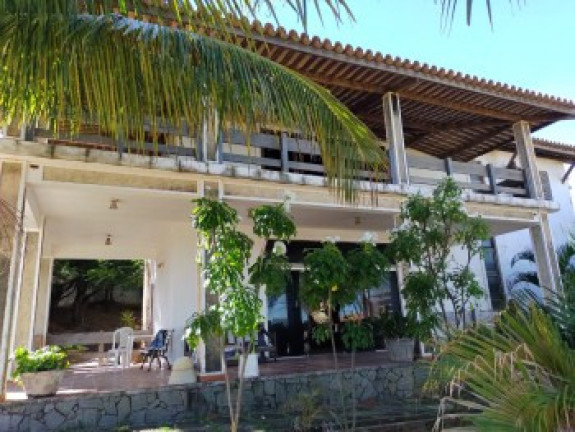 Casa com 4 Quartos à Venda, 348 m² em Pituaçu - Salvador