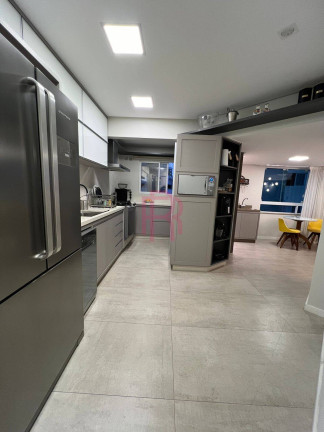 Imagem Apartamento com 3 Quartos à Venda, 120 m² em Centro - Balneário Camboriú Imagem Apartamento com 3 Quartos à Venda, 120 m² em Centro - Balneário Camboriú