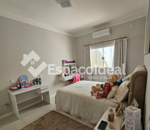 Imagem Casa com 3 Quartos à Venda, 206 m² em Jardim Itamaraty - Lençóis Paulista