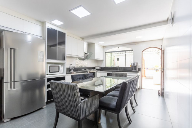 Imagem Casa com 3 Quartos à Venda, 203 m² em Parque Erasmo Assunção - Santo André