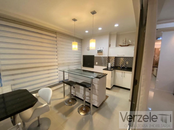 Imagem Apartamento com 4 Quartos à Venda, 287 m² em Meia Praia - Itapema Imagem Apartamento com 4 Quartos à Venda, 287 m² em Meia Praia - Itapema