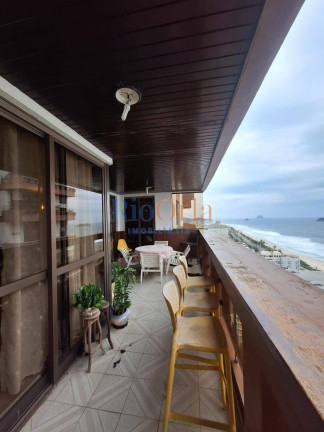 Imagem Apartamento com 4 Quartos à Venda, 180 m² em Barra Da Tijuca - Rio De Janeiro