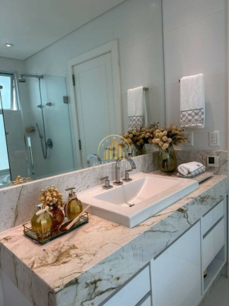 Imagem Apartamento com 3 Quartos à Venda, 160 m² em Centro - Balneário Camboriú Imagem Apartamento com 3 Quartos à Venda, 160 m² em Centro - Balneário Camboriú