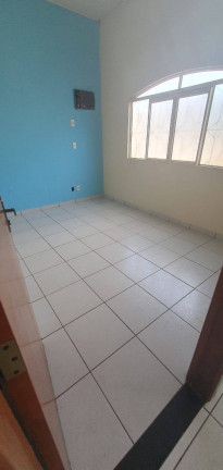 Imagem Casa com 3 Quartos à Venda, 300 m² em Cristo Rei - Várzea Grande