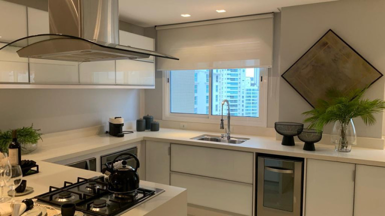 Imagem Apartamento com 3 Quartos à Venda, 186 m² em Centro - Balneário Camboriú Imagem Apartamento com 3 Quartos à Venda, 186 m² em Centro - Balneário Camboriú