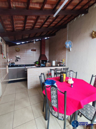 Imagem Casa com 3 Quartos à Venda, 295 m² em Vila Finsocial - Goiânia Imagem Casa com 3 Quartos à Venda, 295 m² em Vila Finsocial - Goiânia