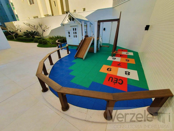 Imagem Apartamento com 3 Quartos à Venda, 145 m² em Centro - Balneário Camboriú Imagem Apartamento com 3 Quartos à Venda, 145 m² em Centro - Balneário Camboriú