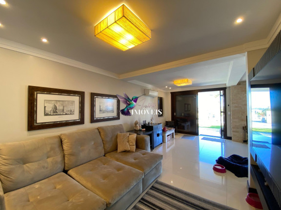 Imagem Casa com 4 Quartos à Venda, 204 m² em Centenário - Torres