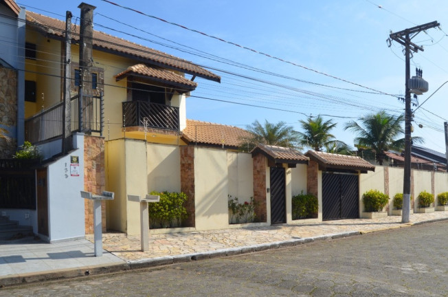 Imagem Casa com 4 Quartos à Venda, em Parque Turistico - Peruíbe Imagem Casa com 4 Quartos à Venda, em Parque Turistico - Peruíbe