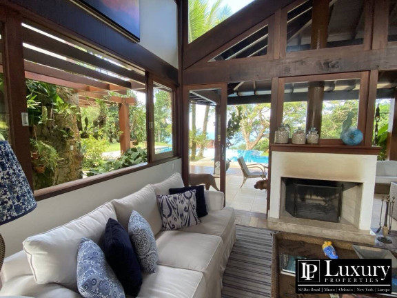 Imagem Casa de Condomínio com 4 Quartos à Venda,  em Praia Dura - Ubatuba