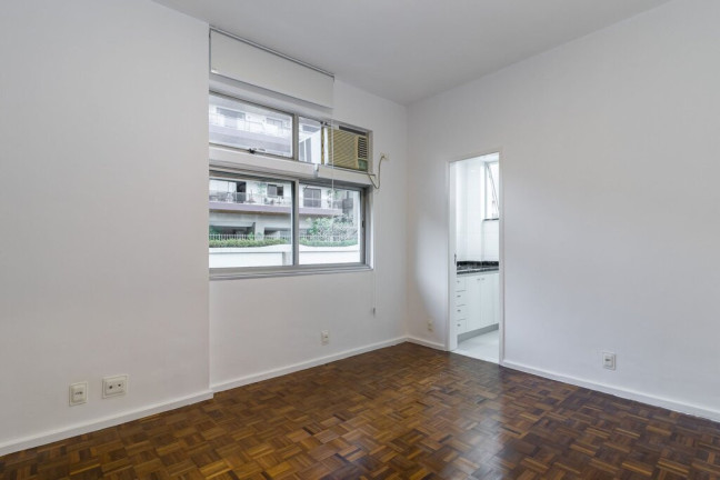 Imagem Apartamento com 3 Quartos à Venda, 128 m² em Leblon - Rio De Janeiro Imagem Apartamento com 3 Quartos à Venda, 128 m² em Leblon - Rio De Janeiro