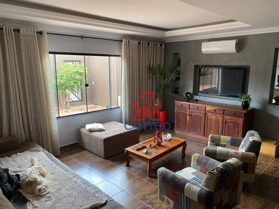 Imagem Casa com 4 Quartos à Venda, 100 m² em Coliseu - Londrina Imagem Casa com 4 Quartos à Venda, 100 m² em Coliseu - Londrina