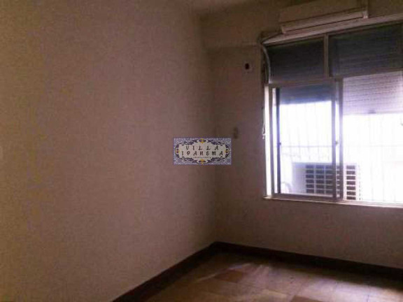 Imagem Apartamento com 2 Quartos à Venda, 76 m² em Copacabana - Rio De Janeiro