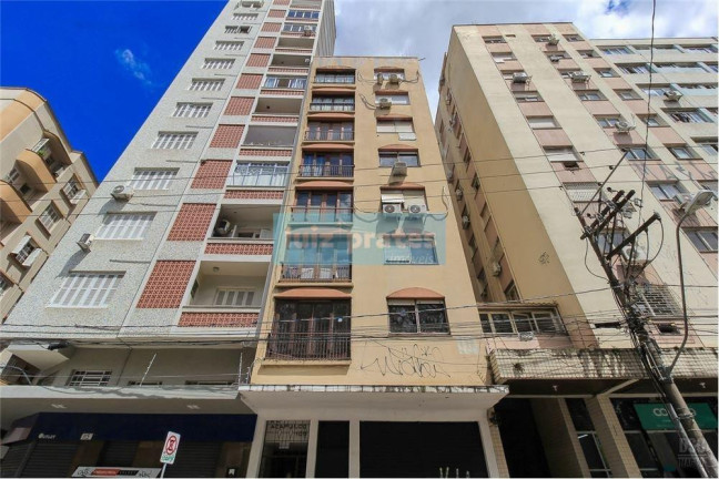 Imagem Apartamento com 1 Quarto à Venda, 75 m² em Farroupilha - Porto Alegre