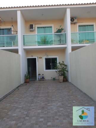 Casa com 2 Quartos à Venda,  em Vila Capri - Araruama