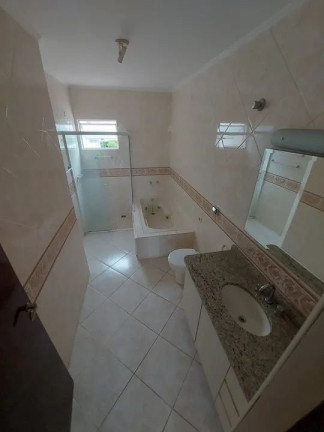 Imagem Sobrado com 4 Quartos à Venda, 192 m² em Bom Retiro - Curitiba