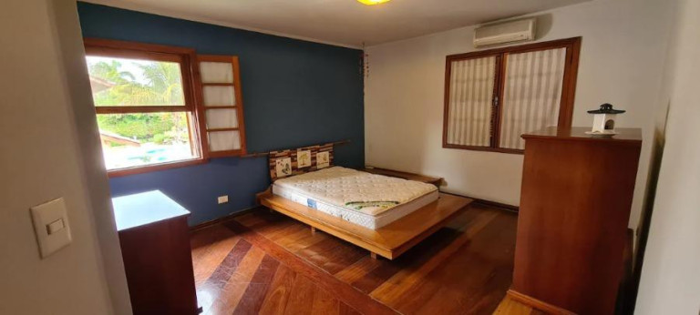 Imagem Sobrado com 4 Quartos para Alugar, 566 m² em Jacaré - Cabreúva