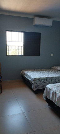 Imagem Chácara com 4 Quartos à Venda, 1.500 m² em Arapongas Imagem Chácara com 4 Quartos à Venda, 1.500 m² em Arapongas