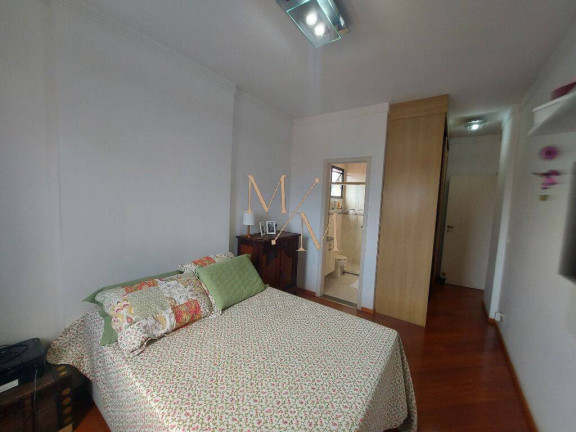 Imagem Apartamento com 3 Quartos à Venda, 120 m² em Embaré - Santos