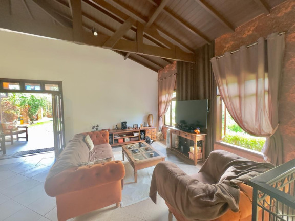 Imagem Casa com 3 Quartos à Venda, 300 m² em Parque Das Artes - Embu Das Artes