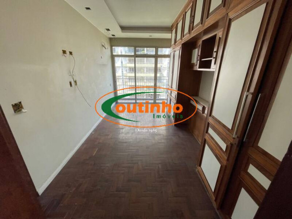 Imagem Apartamento com 4 Quartos à Venda, 125 m² em Tijuca - Rio De Janeiro Imagem Apartamento com 4 Quartos à Venda, 125 m² em Tijuca - Rio De Janeiro