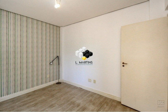 Imagem Apartamento com 3 Quartos à Venda, 137 m² em Petrópolis - Porto Alegre Imagem Apartamento com 3 Quartos à Venda, 137 m² em Petrópolis - Porto Alegre