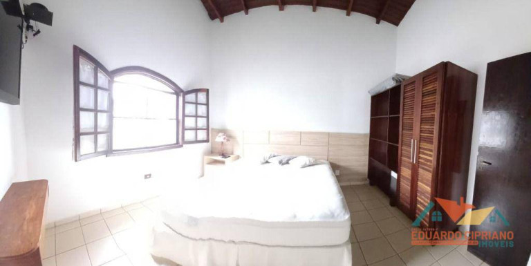 Imagem Casa com 5 Quartos à Venda, 280 m² em Lagoinha - Ubatuba